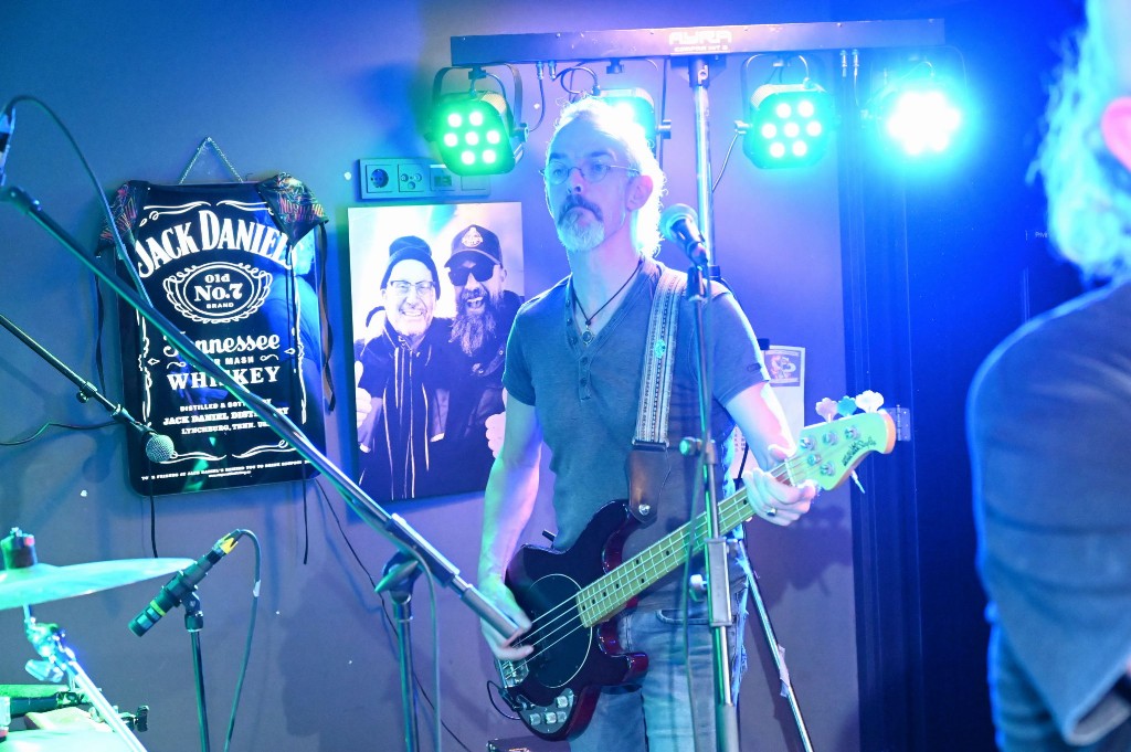 ../Images/10 jaar Ro's Barbershop 215.jpg